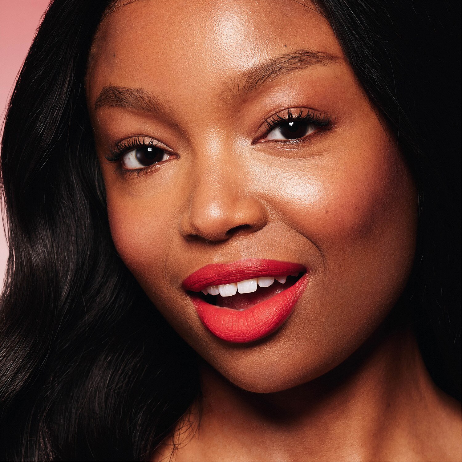 CLOUD KISS MATTE LIP MOUSSE BY ICONIC LONDON ( MOUSSE LABIAL)